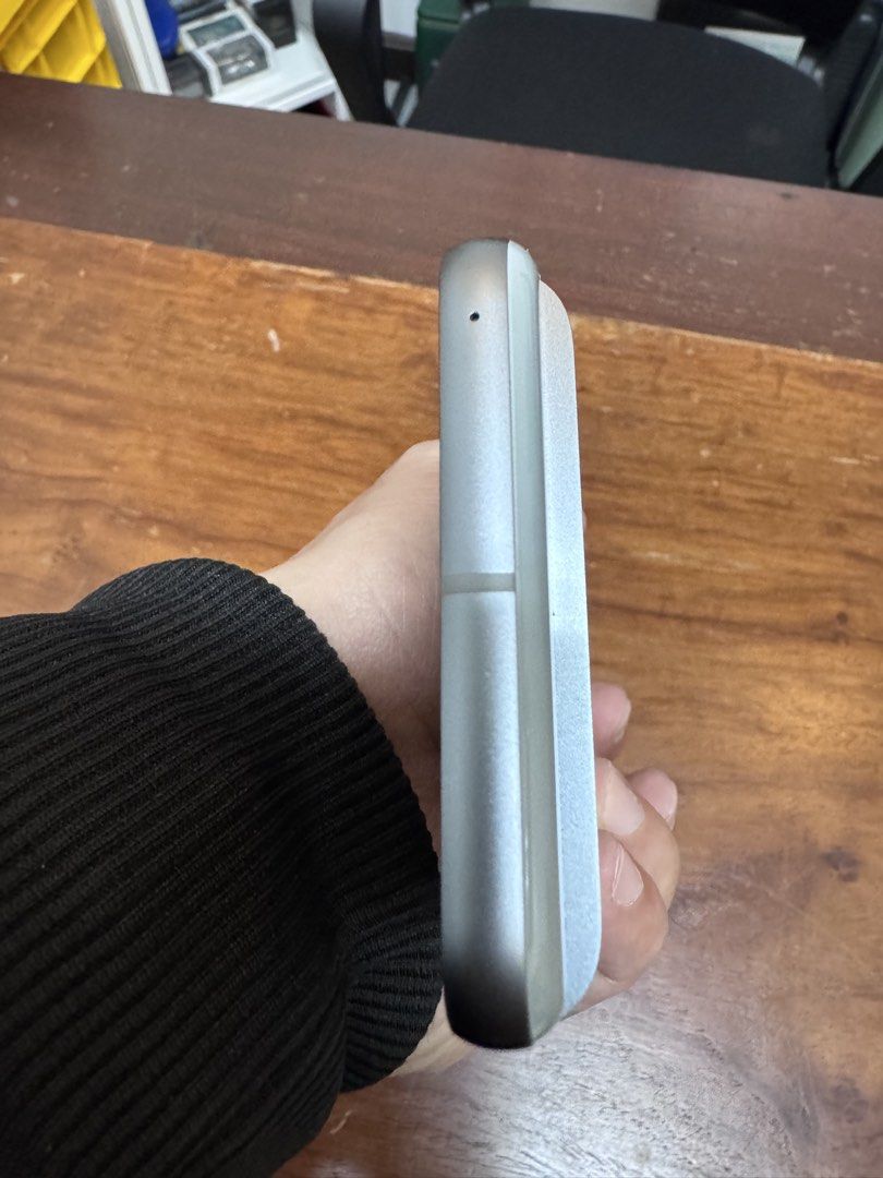 Google pixel 8 128 gb unlock (Category: Google Pixel) located in San Juan City. Submitted by jaydelatorre27 (Listing ID 1465168826, Image 3). Description: For sale only Google pixel 8 15,000 php Very good condition like new No repair No dents All intact original Japan variant oem unlocked 2 months personal warranty Free 20 watts charger Free type c to type c cable Free phone case No any issue Cop via lbc San juan city pick up Rfs: phone trader*.