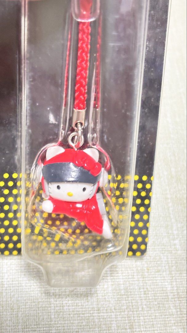 Gotochi Hello Kitty EIGHT RANGER 2 x HELLO KITTY Strap (Category: Character Goods) located in Calamba. Submitted by cur8d (Listing ID 1465038281, Image 2). Description: .