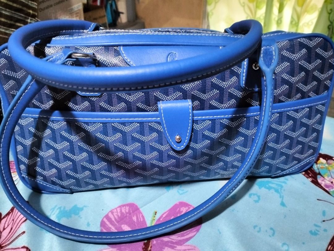 Goyard hand bag / shoulder bag (Category: Purses & Pouches) located in Obando. Submitted by emsky_preloved (Listing ID 1464984270, Image 1). Description: Goyard handbag Looks new, no issue..