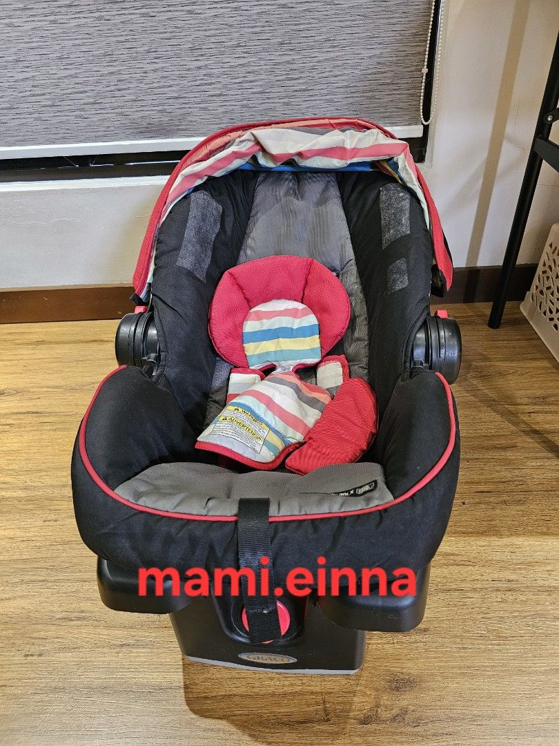 Graco Click Connect Infant Car Seat with Base (Category: Car Seats) located in Baliuag. Submitted by mnldecluttter (Listing ID 1465038075, Image 2). Description: Graco Snugride ✅2000✅ - Newborn to 12 mos - Used Good condition - RFS: Decluttering. Outgrown - ISSUE: slight deform ung hood, nasa pic. Nadaganan sa storage. 📍 location: Baliuag Bulacan 🚗 can do meet ups in Sm Baliwag ONLY 🎯 MOP: GCASH or bank transfer 📲can do vid call for validity 