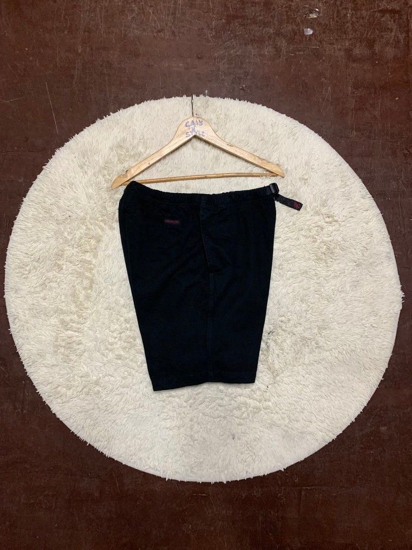Gramicci (Category: Shorts) located in Lianga. Submitted by legitseller12345678 (Listing ID 1465042243, Image 3). Description: Gramicci 📌 -Featuring an elastic waistband with an integrated nylon cinch belt and signature red branding details Like new 10/10 Color rate Waistline 32-34 Length 19 Solid nito💯 Mine 800 plus sf Payment first Unli vouch/can do Vc with the items for safety and assurance😊 Mode of payment: Gcash Courier: J&T Location: Lia