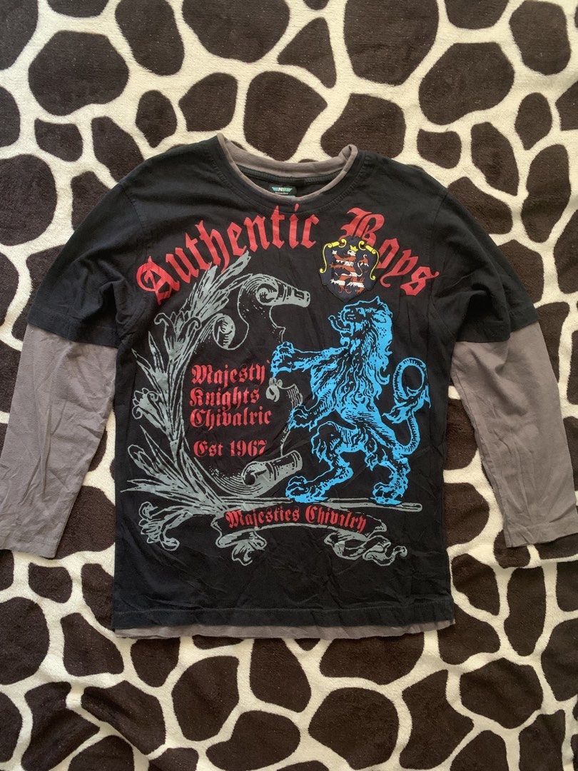 Graphic Long Sleeve (Category: Tshirts & Polo Shirts ) located in Kabacan. Submitted by nevr_outofstyle (Listing ID 1465079457, Image 1). Description: Net Boy Lion Graphic LS 📐 Details W- 18” L- 25.5” Sleeves- 20” issue: N/A MOP: Gcash 🚚 J&T Buyer will shoulder delivery fee.