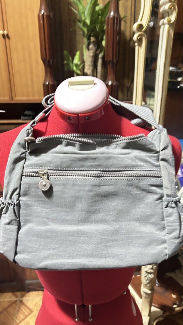 gray kipling crossbody bag (Category: Cross-body Bags) located in Quezon City. Submitted by prelovedthings830 (Listing ID 1465050515, Image 2). Description: .