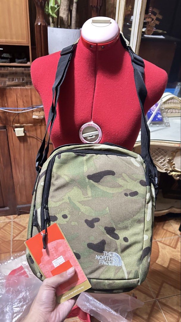green camouflage north face sling bag (Category: Sling Bags) located in Quezon City. Submitted by prelovedthings830 (Listing ID 1465053441, Image 1). Description: .