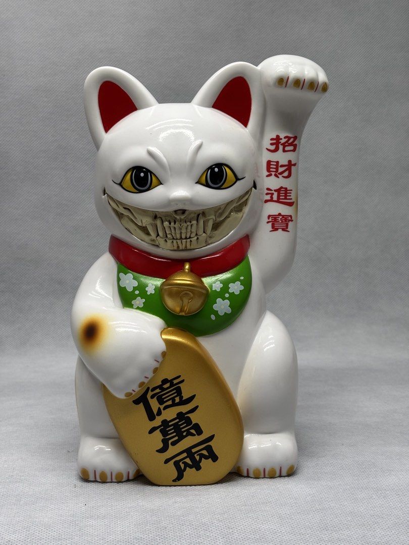 Grin Lucky Cat x Ron English (Category: Designer & Blind Box Toys) located in Manila. Submitted by akosijuan15 (Listing ID 1465140730, Image 1). Description: No more box… Pm more details… .