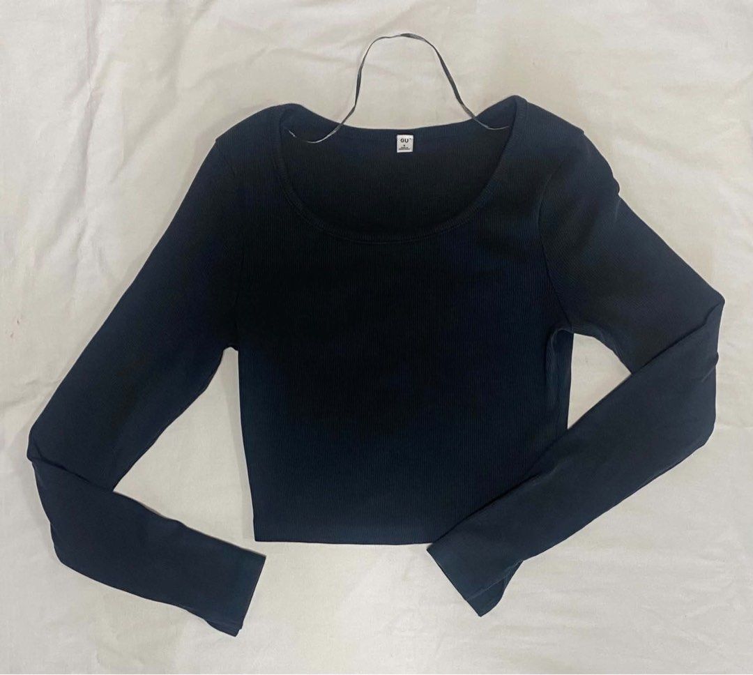 GU by Uniqlo Blouse (Category: Blouses) located in Manila. Submitted by tresmarias_go (Listing ID 1464985177, Image 1). Description: Preloved GU by Uniqlo Blouse Color Gray Pls see photos for more detail.