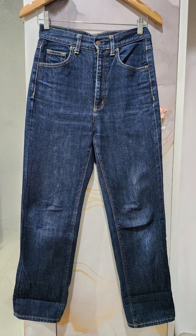GU Straight Denim Pants (Category: Jeans) located in Quezon City. Submitted by shaaaaarms (Listing ID 1464998782, Image 1). Description: Fits size 26 Length - 95cm hard denim, non-stretch jeans..
