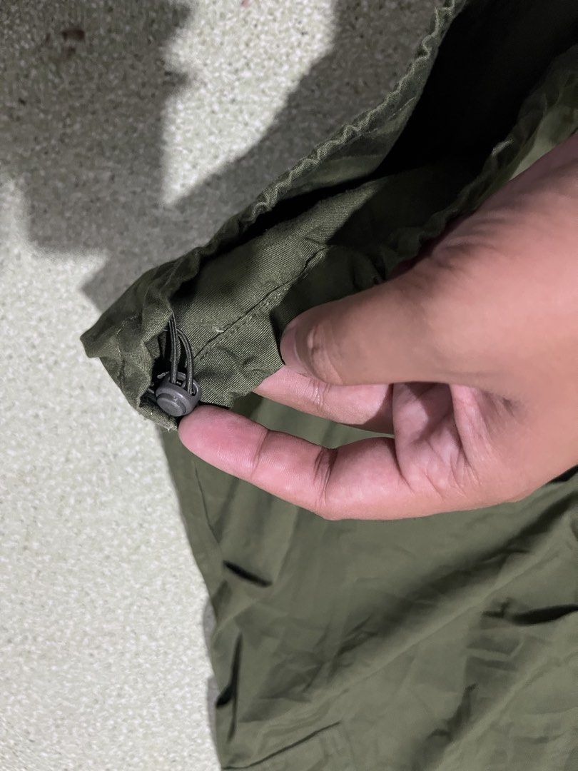 Gu parachute cargo pants (Category: Jeans) located in Nagcarlan. Submitted by nashfrias (Listing ID 1465113168, Image 3). Description: Gu parachute cargo pants Size • 30 Length • 39.