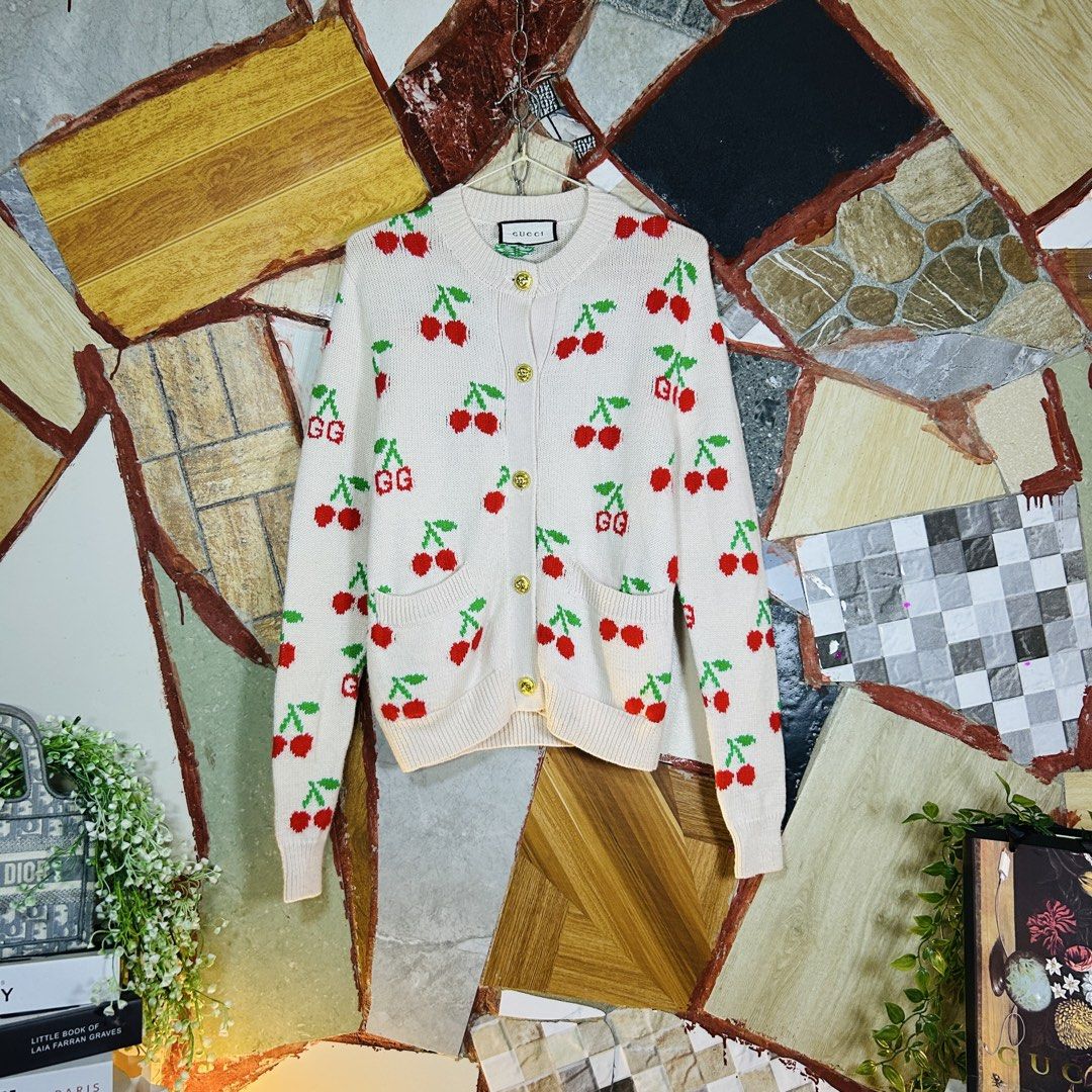 Gucci cardigan (Category: Luxury Apparel) located in Baguio. Submitted by kckc_luxury (Listing ID 1465107220, Image 1). Description: 🌸 TINY PINK SPOTS ARE LENS DAMAGE, NOT CLOTH STAINS ————————— ❗️KINDLY READ BEFORE MAKING AN OFFER❗️ LISTING DETAILS size:M width x length (inches):24x25 condition: EXCELLENT --- MOP: Gcash / BPI MOD: J&T / JRS LOCATION: Baguio City --- NOTE: • Manage your expectations • Photos did not go under any edit but colors 