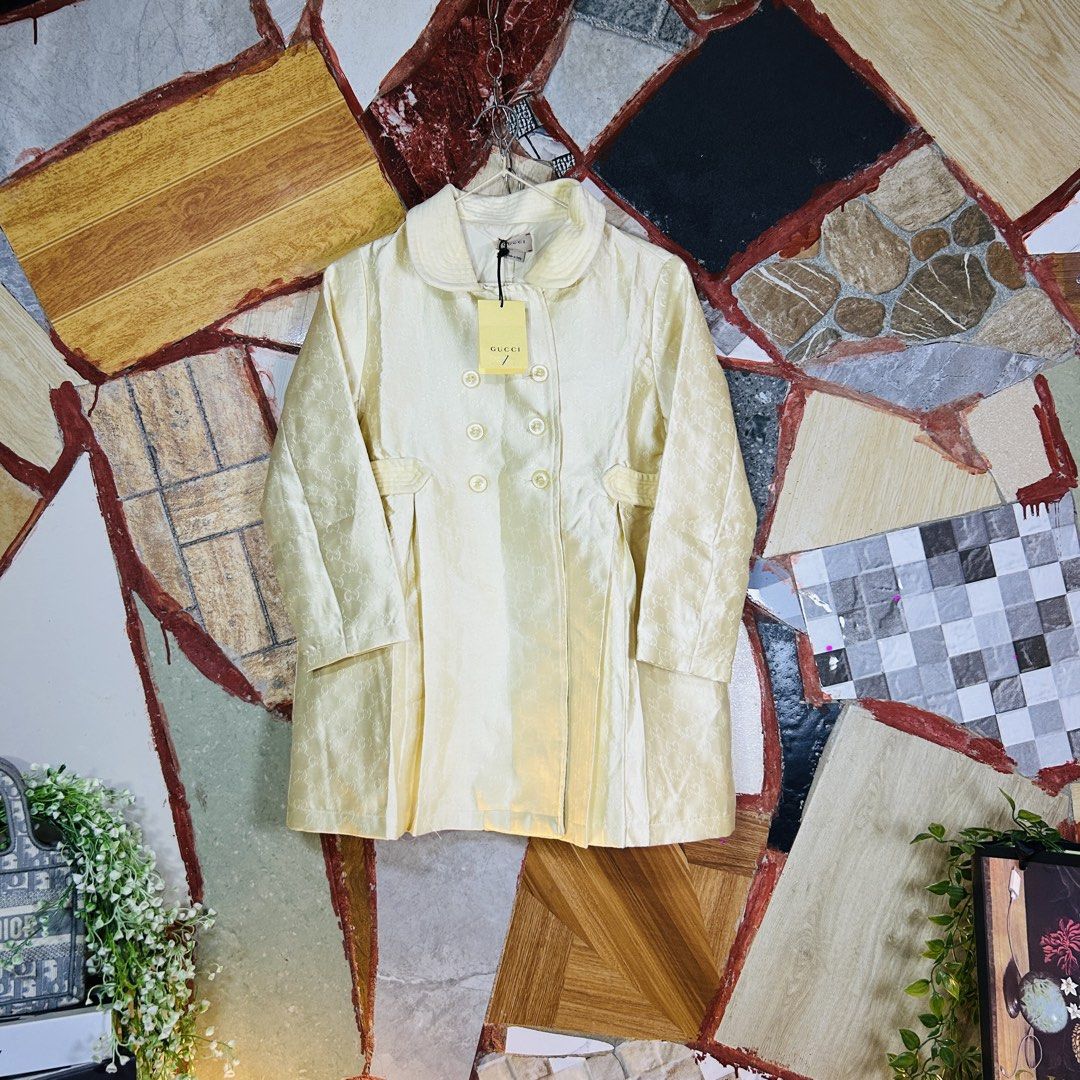 Gucci coat dresss (Category: Luxury Apparel) located in Baguio. Submitted by kckc_luxury (Listing ID 1465107827, Image 1). Description: 🌸 TINY PINK SPOTS ARE LENS DAMAGE, NOT CLOTH STAINS ————————— ❗️KINDLY READ BEFORE MAKING AN OFFER❗️ LISTING DETAILS size:8-12yrs old width x length (inches):19x26.5 condition: EXCELLENT --- MOP: Gcash / BPI MOD: J&T / JRS LOCATION: Baguio City --- NOTE: • Manage your expectations • Photos did not go under any e