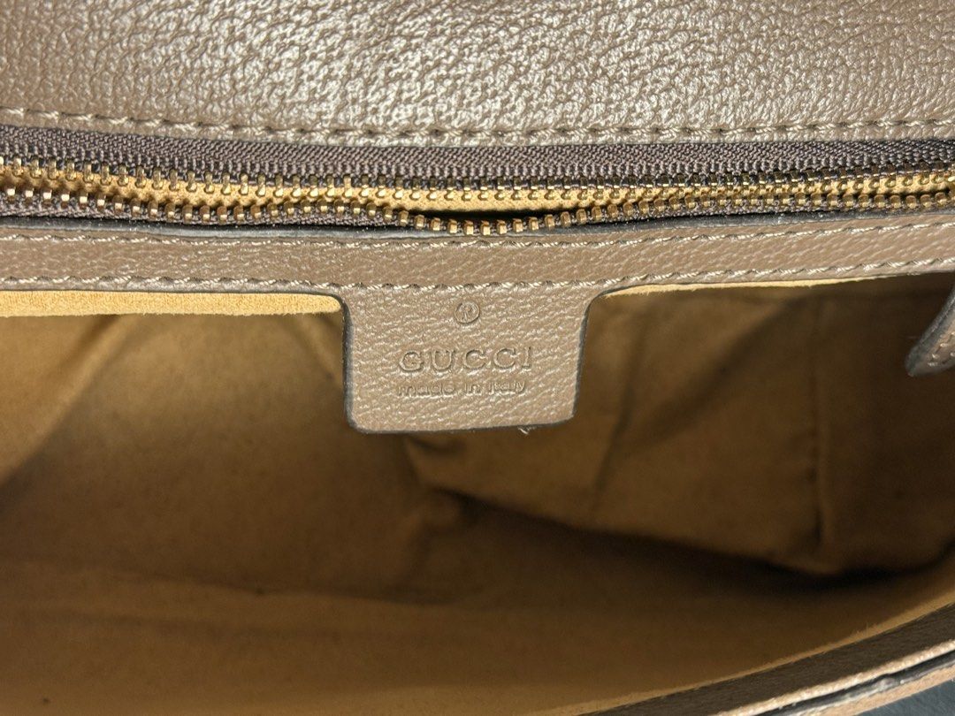 Gucci Marmont (Category: Luxury Bags & Wallets) located in Manila. Submitted by zuji.ph (Listing ID 1464994174, Image 2). Description: .