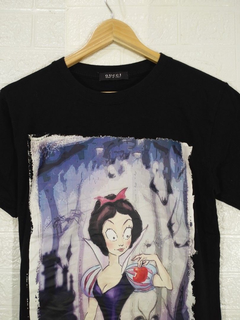 GUCCI TEE SHIRT (Category: Luxury Apparel) located in Baguio. Submitted by dansteals (Listing ID 1465075285, Image 2). Description: 26 X 19 MEDIUM NO ISSUE.