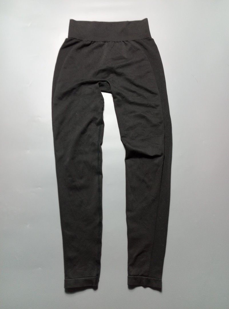 Gymshark FLEX HIGH WAISTED LEGGINGS (Category: Activewear) located in Mangaldan. Submitted by dryouts (Listing ID 1464975663, Image 2). Description: sɪᴢᴇ: Small ᴡaist: 11 1/2 ʟᴇɴɢᴛʜ: 36 Thighs: 7 Leg opening: 4.