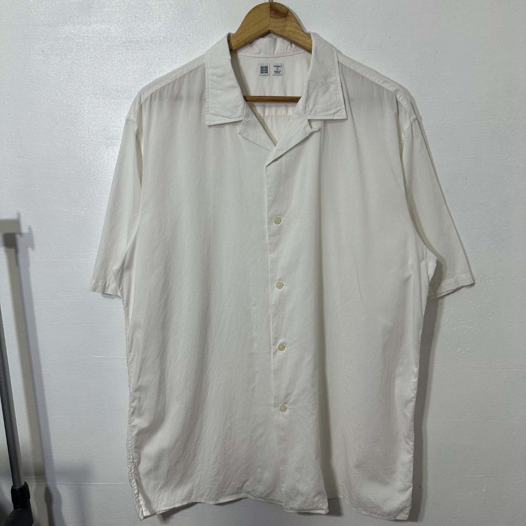 #H868 Uniqlo U Open-Collar Button Polo (White) (Category: Activewear) located in Tagum. Submitted by eightrags (Listing ID 1464989350, Image 1). Description: #H868 Uniqlo U Open-Collar Button Polo (White) XL 24.5 W 31 L Good as new condition 500.