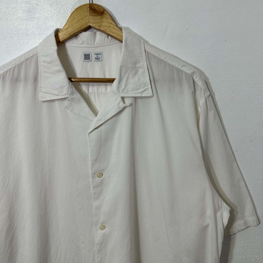 #H868 Uniqlo U Open-Collar Button Polo (White) (Category: Activewear) located in Tagum. Submitted by eightrags (Listing ID 1464989350, Image 2). Description: #H868 Uniqlo U Open-Collar Button Polo (White) XL 24.5 W 31 L Good as new condition 500.