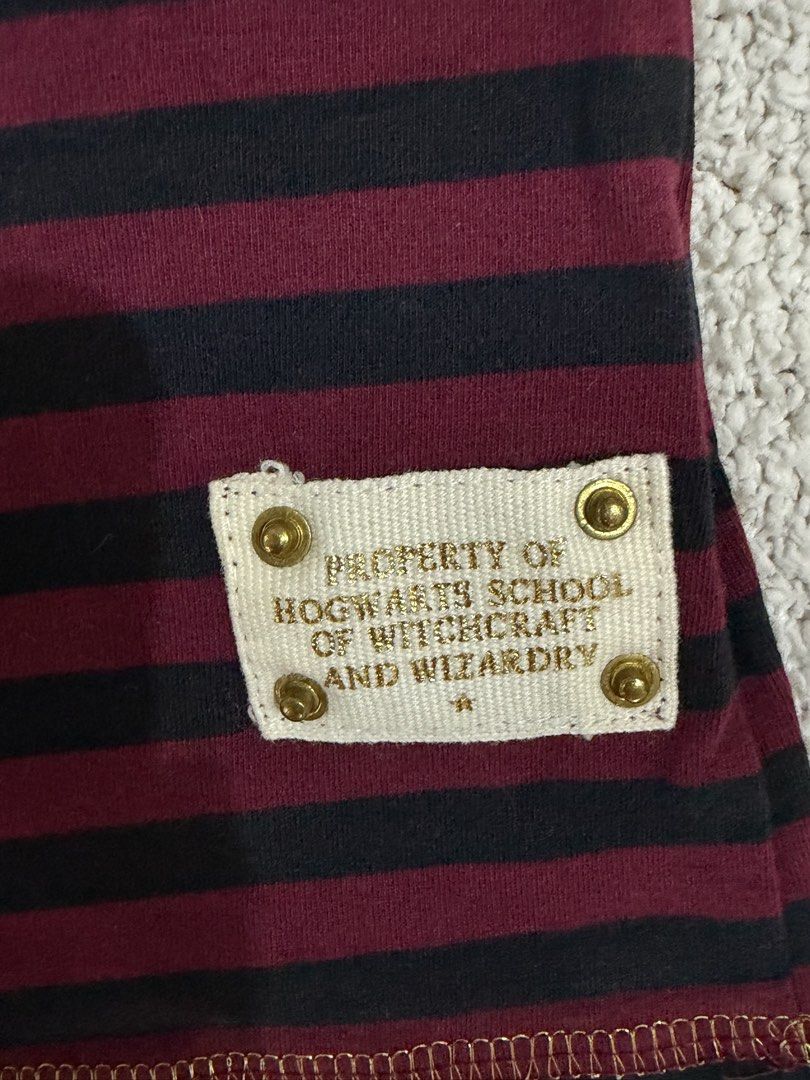 Harry Potter Gryffindor Top 10-12Y (Category: Babies & Kids Fashion) located in Subic. Submitted by kittysclosetsale (Listing ID 1465093966, Image 3). Description: No payment, no reservation. No COD. Pay today, ship tomorrow. Mode of payment: Gcash Shipping: J&T This is a preloved item. Please manage your expectations. But rest assured that they are well loved 🥰 .
