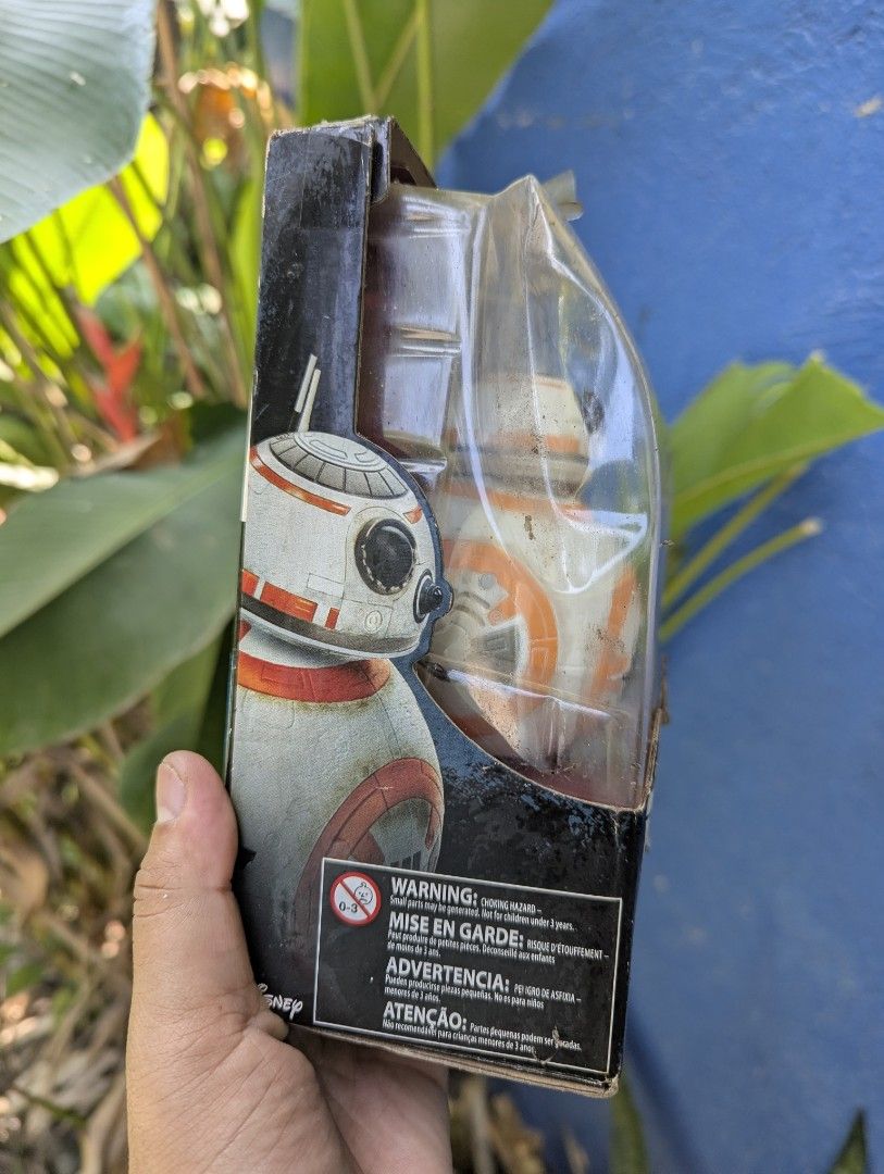 Hasbro Star Wars Rip N Go BB-8 Action Figure (Category: Action & Battle Toys) located in Bacolod City. Submitted by closetcleanupbcd (Listing ID 1464982227, Image 3). Description: - Item: Star Wars Rip N Go BB-8 Toy by Hasbro - Condition: Brand new, figure is unopened and still inside the box - Packaging Flaws: Box shows heavy wear, tears, and scuffs on both cardboard and plastic - Recommended Age: 4 years and up - Power: Requires 2 AAA batteries