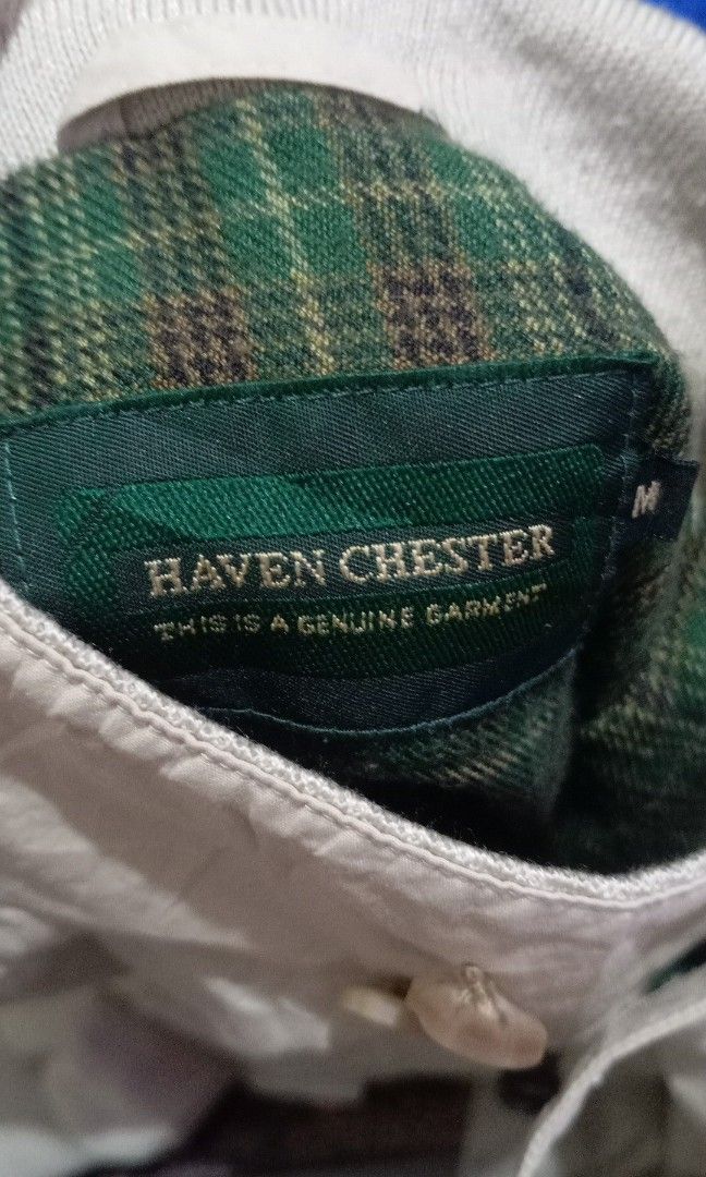 Haven Chester (Category: Coats, Jackets and Outerwear) located in Manila. Submitted by wisepenguin.369 (Listing ID 1464296144, Image 2). Description: 23x25 no issue.