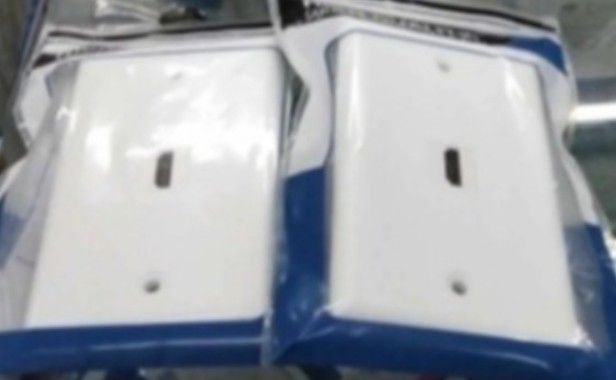 HDMI Wall Plate (Category: Office & Business Technology) located in Manila. Submitted by zarjoaquin16865 (Listing ID 1464991529, Image 1). Description: .