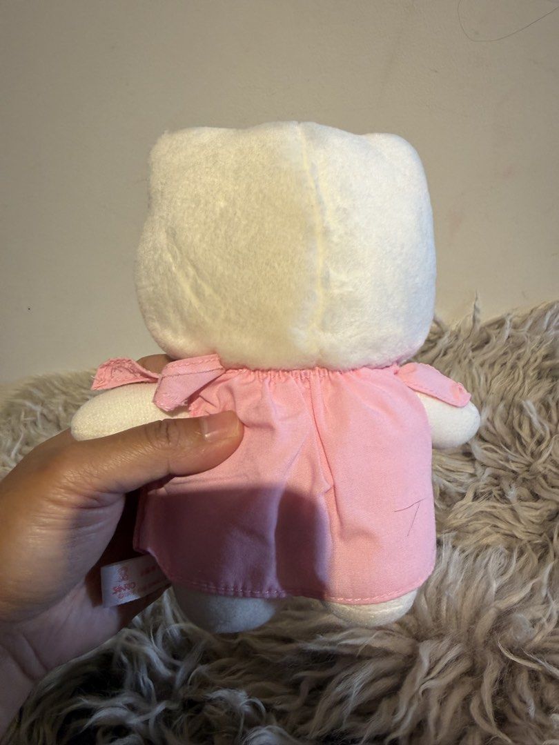Hello kitty (Category: Plushies & Soft Toys) located in La Trinidad. Submitted by reeze_24 (Listing ID 1464971936, Image 2). Description: .