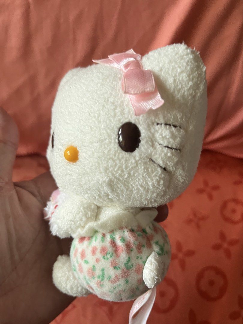 Hello kitty floral prints plush (Category: Plushies & Soft Toys) located in Paranaque City. Submitted by bonsaiart (Listing ID 1465044691, Image 2). Description: Pre owned Good condition Slightly faded etiketa 700+sf Payment via gcash or paymaya Shipping via j&t.
