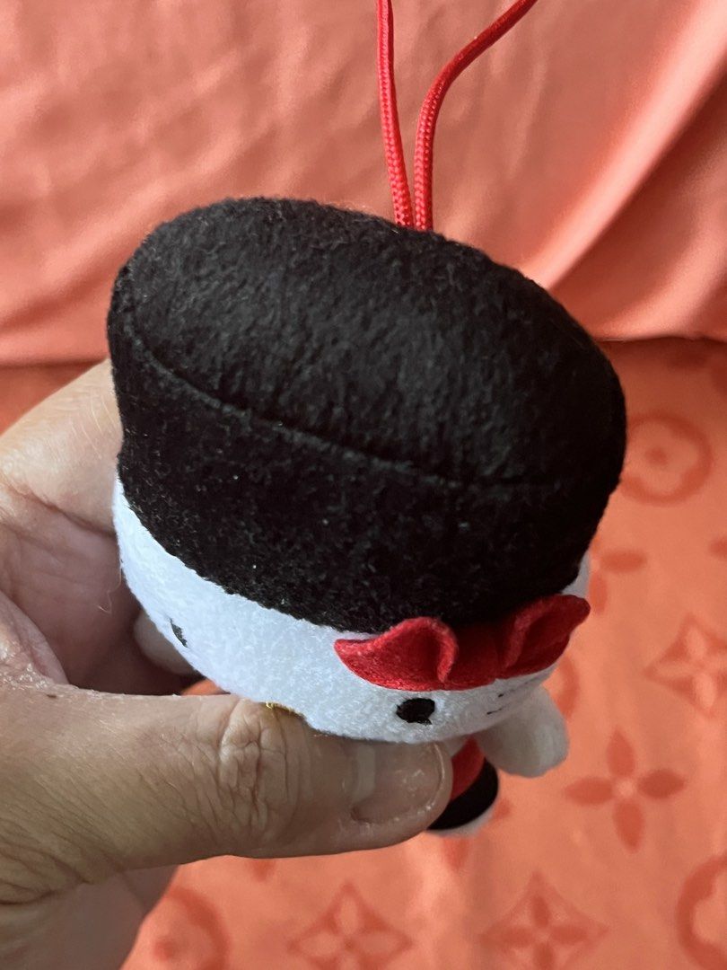 Hello kitty McDonald’s bag charm (Category: Plushies & Soft Toys) located in Paranaque City. Submitted by bonsaiart (Listing ID 1465042327, Image 2). Description: Pre owned Good condition 400+sf Payment via gcash or paymaya Shipping via j&t.