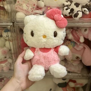 (Category: ) located in . Submitted by prelovedbykei2020 (Listing ID 1465110541, Image 1). Description: .