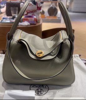 （分類：）位於 。 由 bellize.luxury 提交（商品編號 1465022719，圖片 1）。簡介： 。