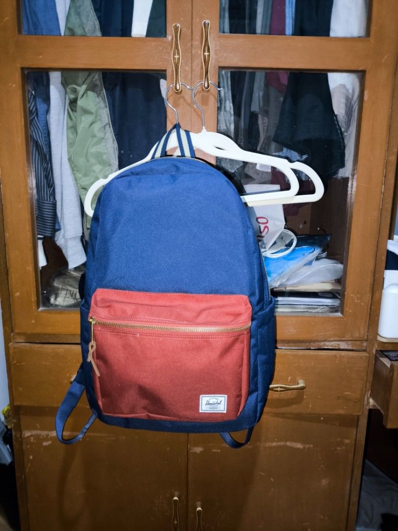 Hershel backpack (Category: Backpacks) located in Manila. Submitted by sargmaverick (Listing ID 1465080049, Image 2). Description: brand new rfs: dont need it.