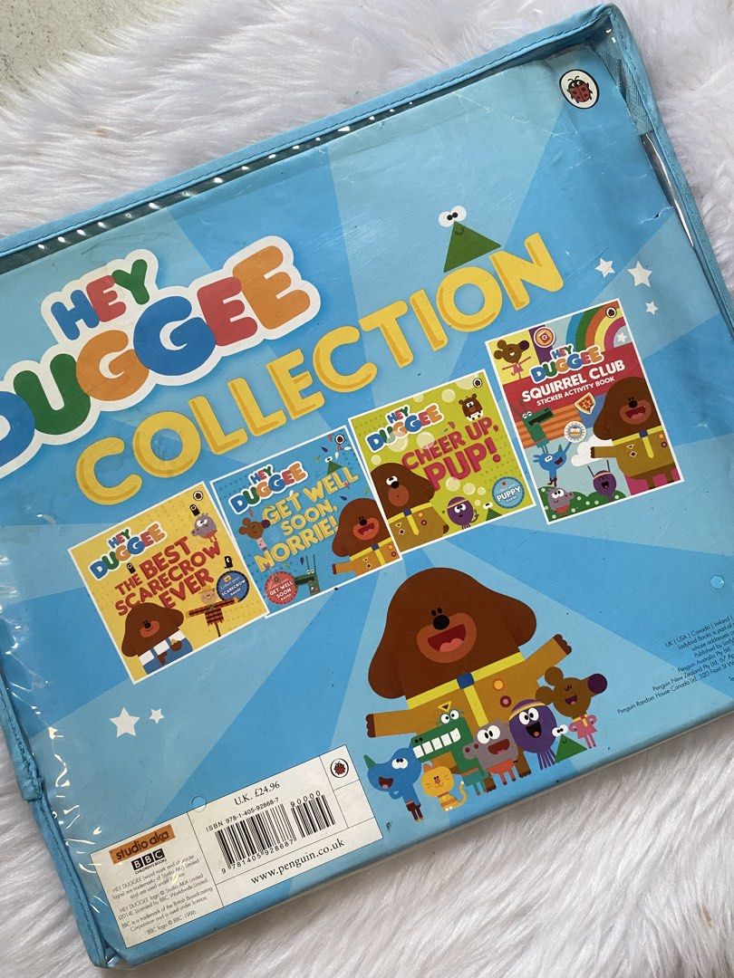 Hey Duggee Collection 4-Book Set with Bag (Category: Children's Books) located in Quezon City. Submitted by donagraceliwanag (Listing ID 1465071257, Image 1). Description: - Hey Duggee collection set in a reusable blue zip storage bag with handle - Includes 4 story and activity books (Squirrel Club Sticker Activity Book, Get Well Soon Norrie!, Cheer Up Pup!, The Best Scarecrow Ever) - Clean condition and ready for reading and sticker fun - Great 