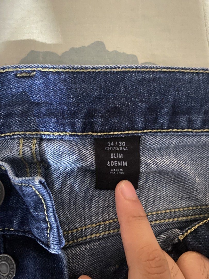H&M - Slim Denim Jeans (Category: Jeans) located in Manila. Submitted by miggiescorner (Listing ID 1465004609, Image 2). Description: W34 and L30 -Size medium to large -Worn 1x -No defects or stains -Gcash payment only -Shipping is included Please message for inquiries!.