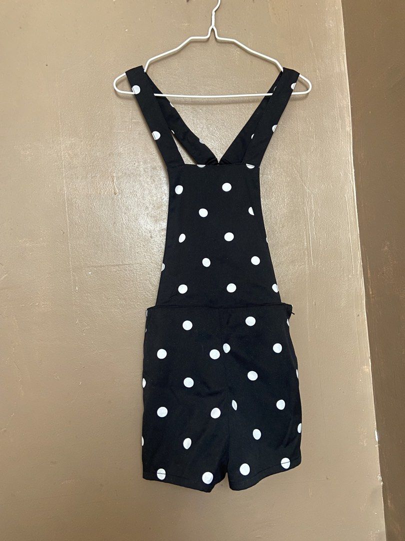 H&M Divided Black Polka Dot Romper Size US 2 (Category: Rompers) located in Manila. Submitted by louraine_gab (Listing ID 1465005854, Image 1). Description: - Brand: H&M Divided - Style: Black and white polka dot strapless romper with button details - Size: US 2 / EUR 32 - Condition: Worn a couple of times, great shape, clean and ready to wear .