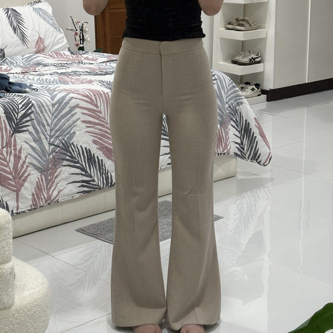 H&M FORMAL PANTS | LINEN (Category: Jeans) located in Imus. Submitted by prelovedbyheaart (Listing ID 1465133038, Image 1). Description: RFS: DECLUTTERING based on measuring tape length: 38.5 width: 23 inches (Used once for thesis defense only) • all photos are mine • 1-day Reservation Only • No Refund/ No return • j&t, lbc, or lalamove courier only • gcash or bank transfer only.