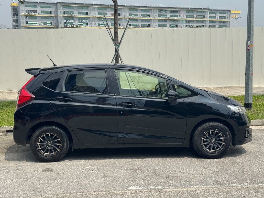 Honda Fit 1.3 G F-Package [2017 FL] (A) (Category: Used Cars) located in Singapore. Submitted by preciseauto (Listing ID 1465106664, Image 2). Description: 🔥🔥BOSS SAY ALL MUST GO CLEARANCE SALE🔥🔥 🚨CHEAPEST CARS IN THE MARKET🚨 🚘$500 DRIVEAWAY🚘 🏦LOWEST INTEREST FROM 1.48%🏦 🟢1 YEAR WARRANTY🟢 🔧FREE 1 YEAR SERVICING🔧 🏬 Vehicle 120 Points INSPECTION CHECK By In House Workshop BEFORE we put them for SALE 🚕 PHV Drivers Welcomed 🔁 High Tr