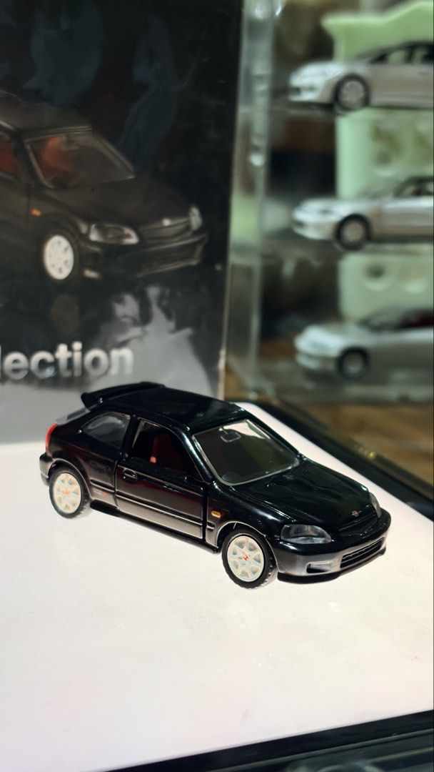 Honda TYPE R 30th Anniversary Collection Set (Category: Vehicle & Diecast Models) located in Quezon City. Submitted by lilisaly00 (Listing ID 1464995266, Image 3). Description: Selling a rare Honda TYPE R 30th Anniversary Collection (1992–2022) set! Perfect for JDM enthusiasts, diecast collectors, or Honda Type R fans. Set Includes: * Honda Integra Type R (Yellow) * Honda NSX Type R (Red) * Honda Civic Type R (Black) Condition: Excellent / Displa