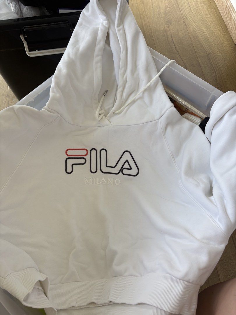 hoodie FILA (Category: Activewear) located in Taguig. Submitted by melescolar (Listing ID 1465006368, Image 1). Description: .