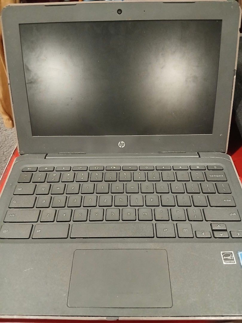 Hp Chromebook 11 G7EE (Category: Laptops & Notebooks) located in Bacacay. Submitted by jie-hu (Listing ID 1465116815, Image 2). Description: FOR SALE: HP Chromebook 11 G7 EE (Defective / For Parts / Donor Unit) ​Board ID: DA00G5MB6D0 Inclusions: Complete Unit / Bare Motherboard Assembly, Pristine LCD Display Screen, Battery, Casing, and Keyboard. ​Status / Issue: ​No Power Trigger (Naka-standby state lang ang power sa board). ​Suspected BIOS / EC