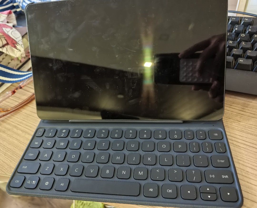 Huawei MatePad 10.4 with Smart Keyboard and Case (Category: Android) located in Makati City. Submitted by joie_1003 (Listing ID 1465105757, Image 1). Description: - Huawei MatePad 10.4-inch tablet in excellent, scratch-free condition - Includes official Huawei Smart Keyboard - Original boxes included for both the tablet and keyboard - Clean screen and body with zero dents - Ideal all-in-one setup for studying, typing documents, and streaming vide
