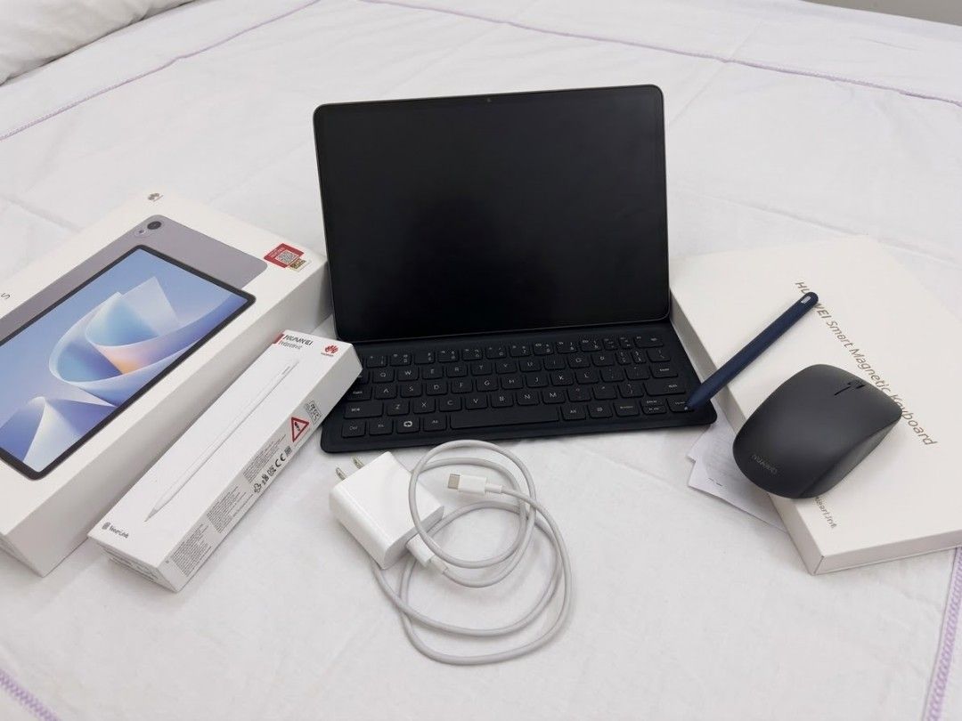 Huawei Matepad 11.5 S 2026 Matepad Edition (Category: Android) located in Manila. Submitted by glad_03 (Listing ID 1465065948, Image 1). Description: Selling my Huawei MatePad 11.5 S 2026 MatePad Edition (12GB RAM + 256GB Storage). -Barely used — only used once or twice a week -Well taken care of -Insurance coverage until May 21, 2027 -Complete set with original box & accessories -100% Battery Health INCLUSIONS: • Huawei MatePad 11.5 S 2026 — 12G