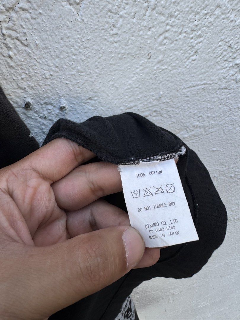 Human Made OG Logo Longsleeves (Category: Tshirts & Polo Shirts ) located in Manila. Submitted by thevintage90_sretro. (Listing ID 1465042058, Image 3). Description: Human Made OG Logo Longsleeves Made in Japan Medium L26 | W22 Boxy Fit Legit dm for inquiries.