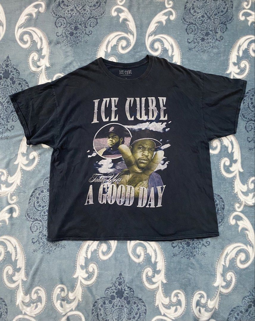 Ice cube shirt for big boys (Category: Formal Shirts) located in Digos. Submitted by zhanderapp47607 (Listing ID 1465033945, Image 1). Description: Ice cube shirt Large tag Over sized shirt Dimension width 27 length 32 Good condition No pinhole no stain Colorate 9/10 350.