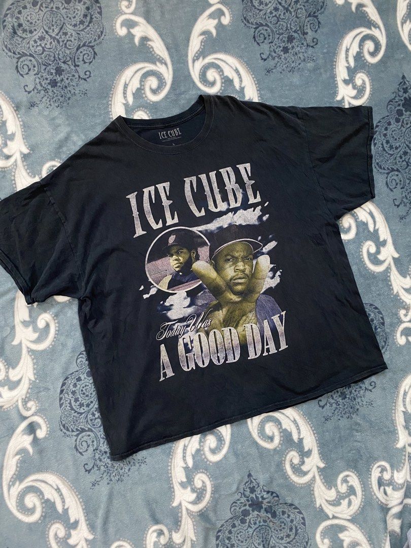 Ice cube shirt for big boys (Category: Formal Shirts) located in Digos. Submitted by zhanderapp47607 (Listing ID 1465033945, Image 2). Description: Ice cube shirt Large tag Over sized shirt Dimension width 27 length 32 Good condition No pinhole no stain Colorate 9/10 350.
