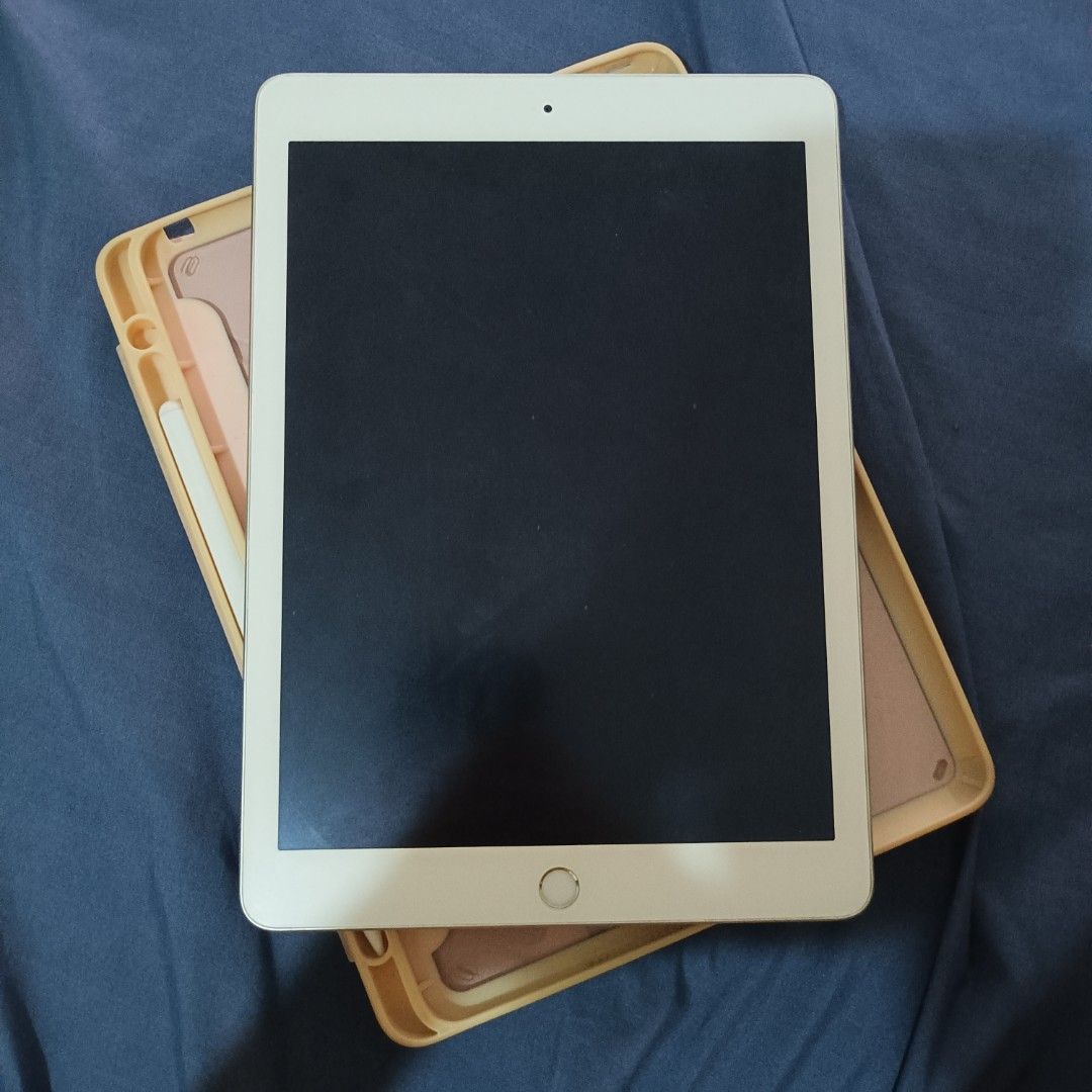 Ipad 5th Gen (Category: iPad) located in Manila. Submitted by pipa.piper (Listing ID 1464993822, Image 1). Description: - Model: iPad 5th Generation - Storage: 32GB - Color: Grey - Condition: Pre-owned, well-maintained, fully tested screen display (no dead pixels) - Inclusions: Comes with a sturdy protective case - Ideal for: Online classes, streaming, casual gaming, and daily tasks.