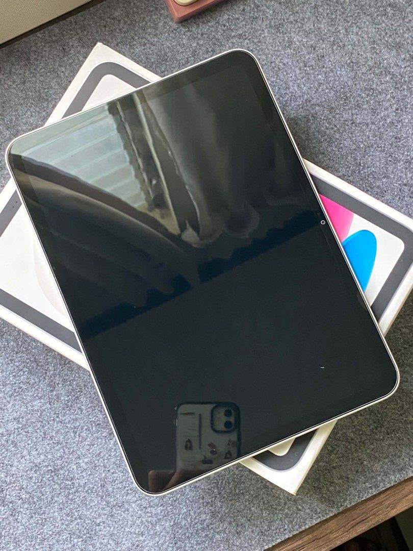 Ipad A16 128GB WI-FI (Category: iPad) located in Manila. Submitted by jocart (Listing ID 1464990745, Image 3). Description: 📱 iPad A16 — 128GB Wi-Fi 🎨 Color: Gray 🔋 Battery Health: 97% ⏳ Only 7 months used 📦 Complete with original box & charger ✨ UNIT CONDITION: ✅ Smooth & fast performance ✅ All functions working perfectly ✅ Well taken care of ✅ No hidden issues ✅ Clean and ready to use! 💯 RFS: Owner is upgrading 📍 Meet-up: Cebu City or Daa