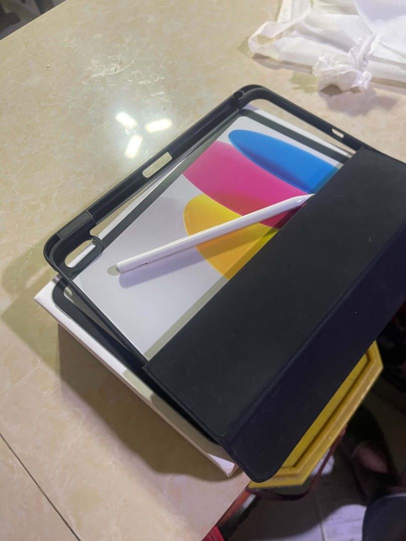 IPAD A16 (Category: iPad) located in Caloocan City. Submitted by jessaquijano.720 (Listing ID 1465006467, Image 1). Description: iPad A16 11th Gen 128 GB | Silver Good as new Condition No issue No dent | No scratch 100% smooth.