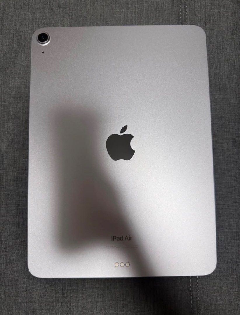 Ipad Air M2 (Category: iPad) located in Marilao. Submitted by curtix (Listing ID 1465033714, Image 1). Description: Space gray 256gb storage Normal Battery Health 98% Maximum Capacity 73 Cycle Count Only Authentic Apple pencil pro included negotiable Meet up place: Sm Grancd Central.