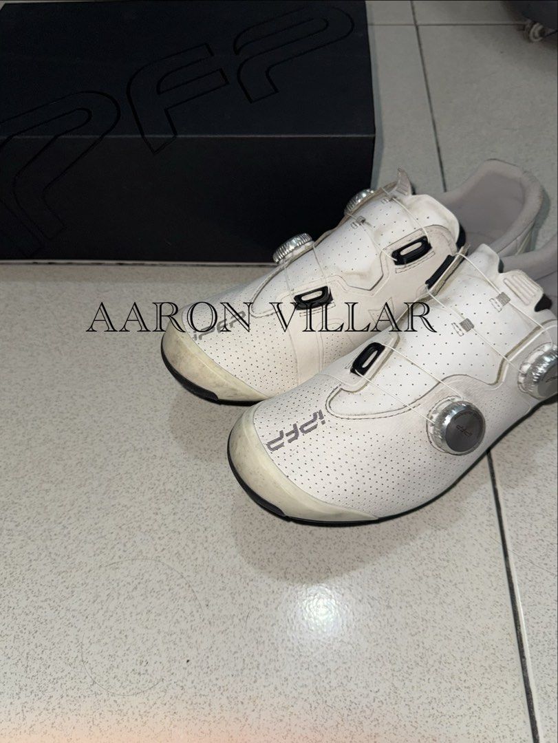 iPFP CYCLING SHOES IP 09 PRO (Category: Bicycles) located in Pateros City. Submitted by aaronjoseph. (Listing ID 1465059419, Image 2). Description: - Color: White - Closure: Dual BOA dial system (fully functional dials and cables) - Upper: Perforated synthetic for breathability - Packaging: Includes original black box - Condition: Normal signs of previous rides with light scuffing on the toe caps and soles.