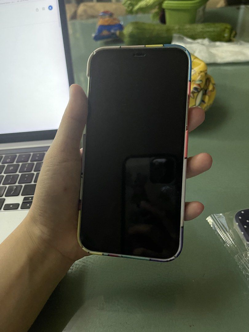 iphone 12 casing (Category: Cases & Sleeves) located in Quezon City. Submitted by rish40 (Listing ID 1465129057, Image 2). Description: .