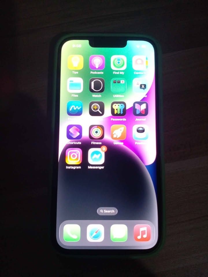 Iphone 14 128gb 100% Battery Health (Category: iPhone 14 Series) located in Cainta. Submitted by ezmaster6 (Listing ID 1464973539, Image 1). Description: Selling my iPhone 14 128GB Midnight since I have an extra phone that I’m not really using anymore. Conversion via Globe/Smart, same number kept. Happy to help you set it up at meetup. Phone is in very good condition and everything is working properly. 128GB Midnight 100% Battery Health Factory U