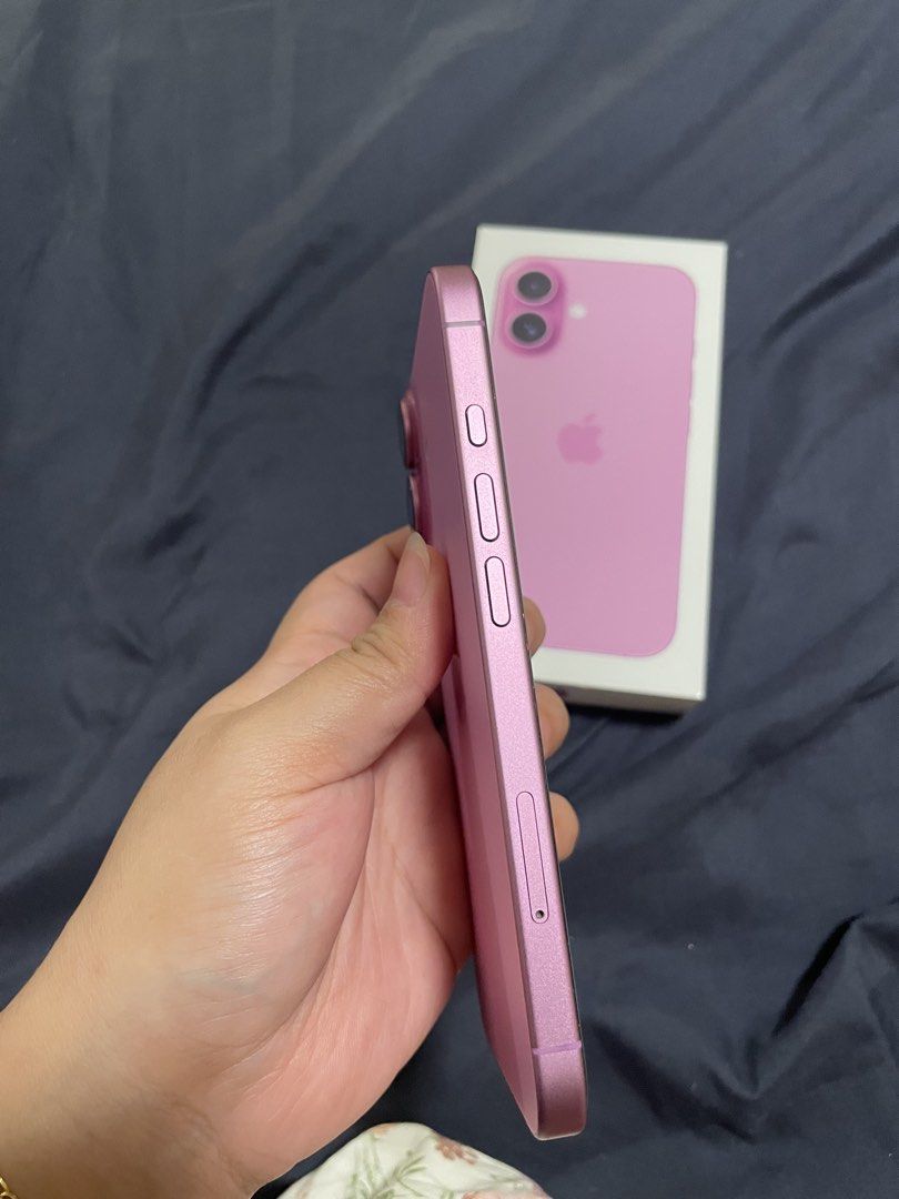 Iphone 15 128 gb pink (Category: iPhone 16 Series) located in Las Pinas. Submitted by lovekate_ (Listing ID 1465097528, Image 3). Description: NO ISSUE!! RUSHHHHH ‼️‼️ NEGOTIABLE RFS: FOR TUITION PO.